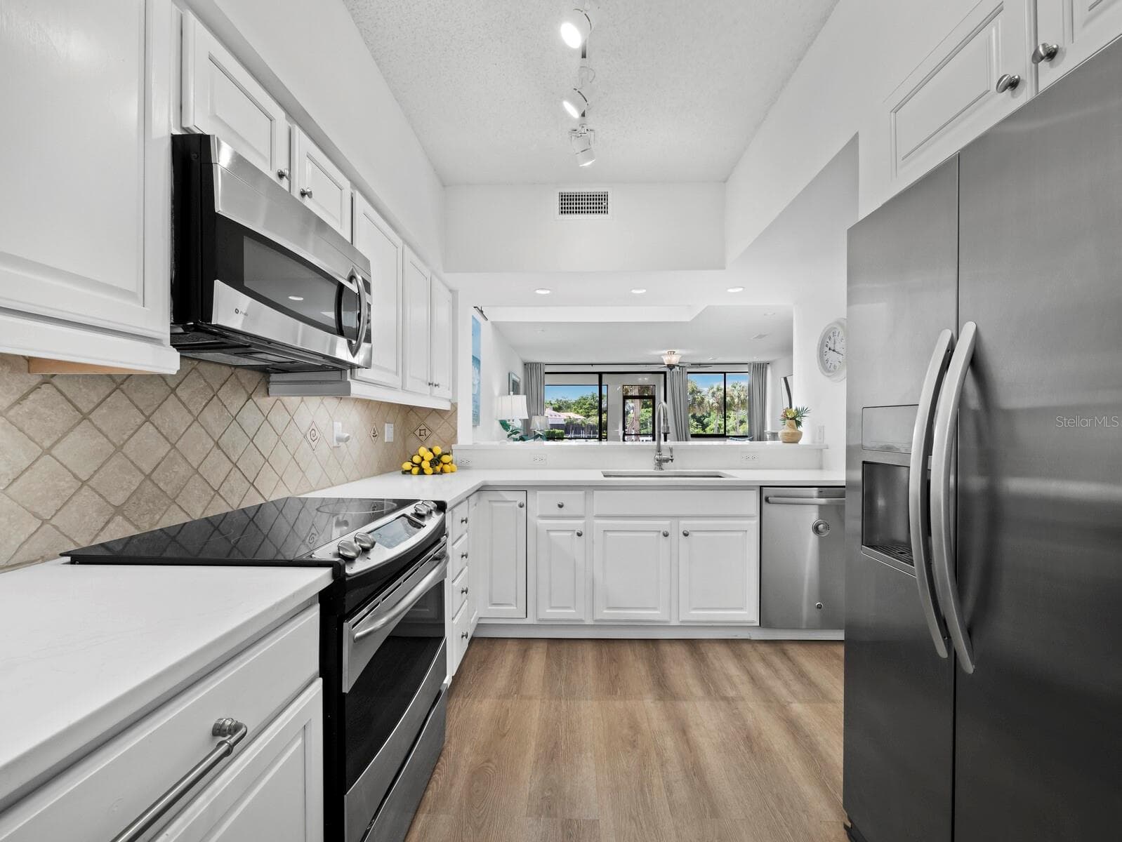 1906 Harbourside Dr #303 photo 3