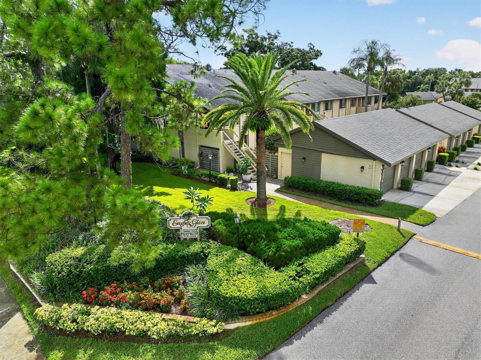 3167 Landmark Dr #821 photo 2