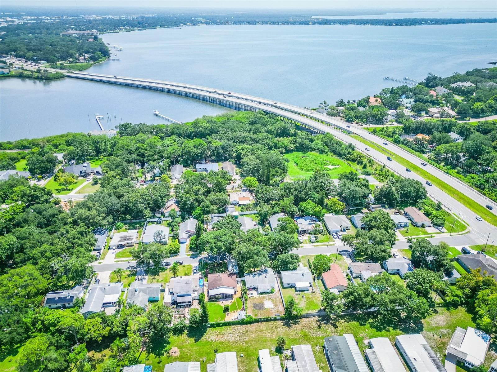 2941 Bay View Dr photo 2