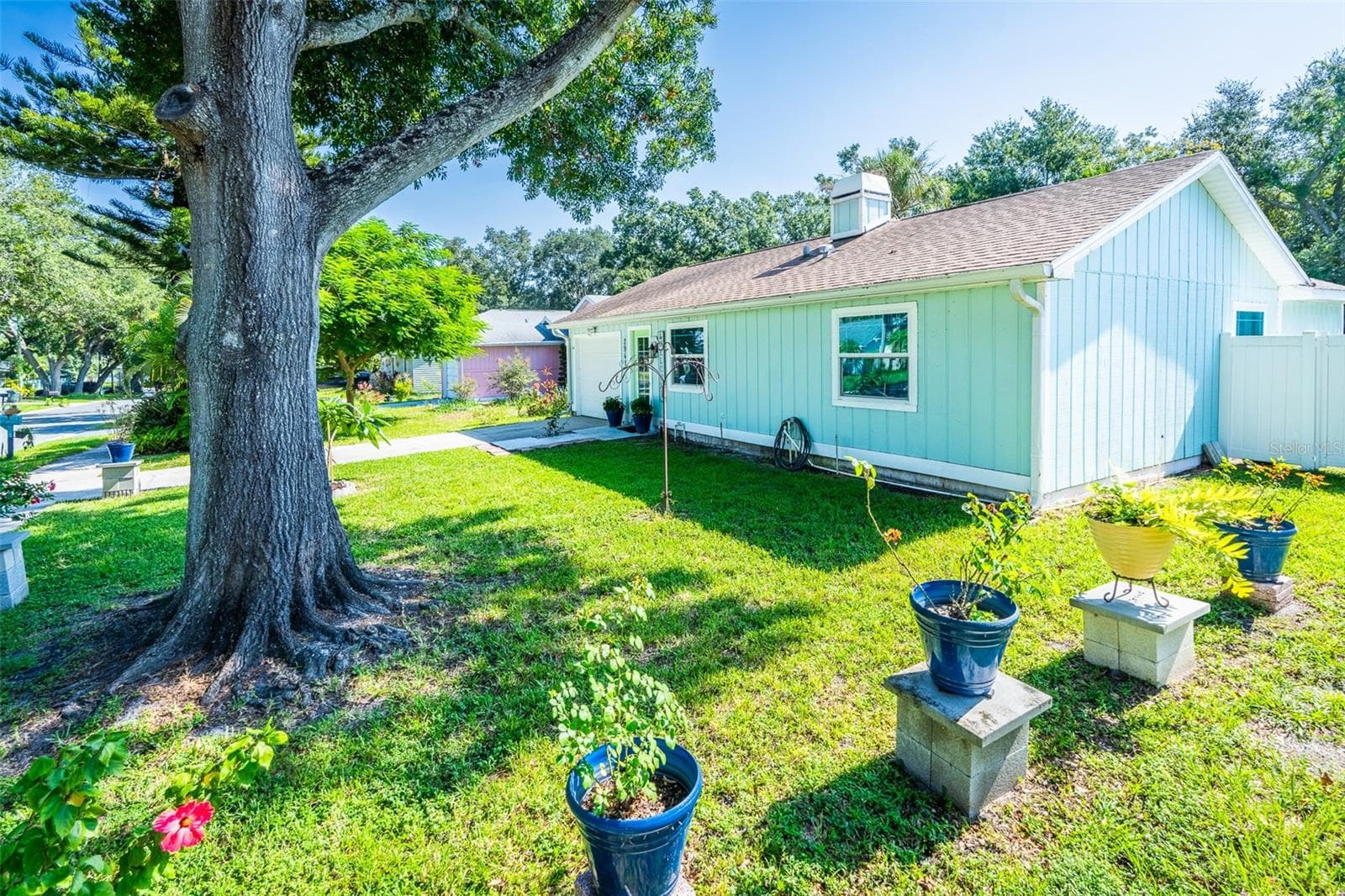 2941 Bay View Dr photo 5