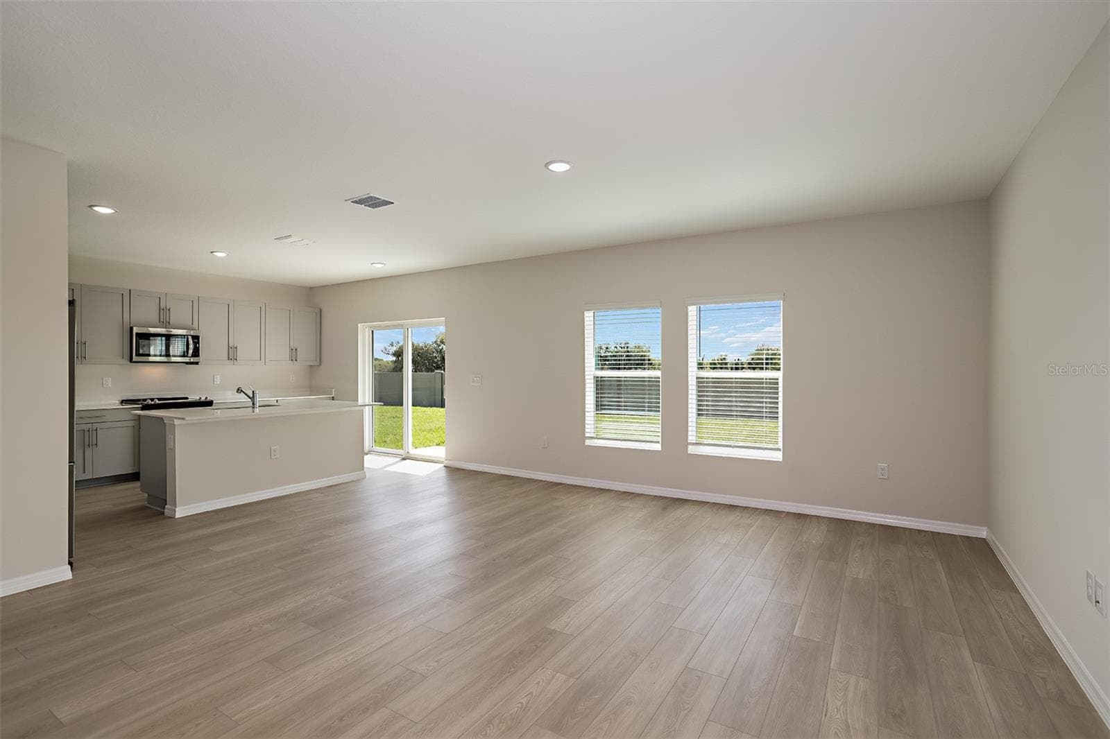 15261 Maude Landing Loop photo 3