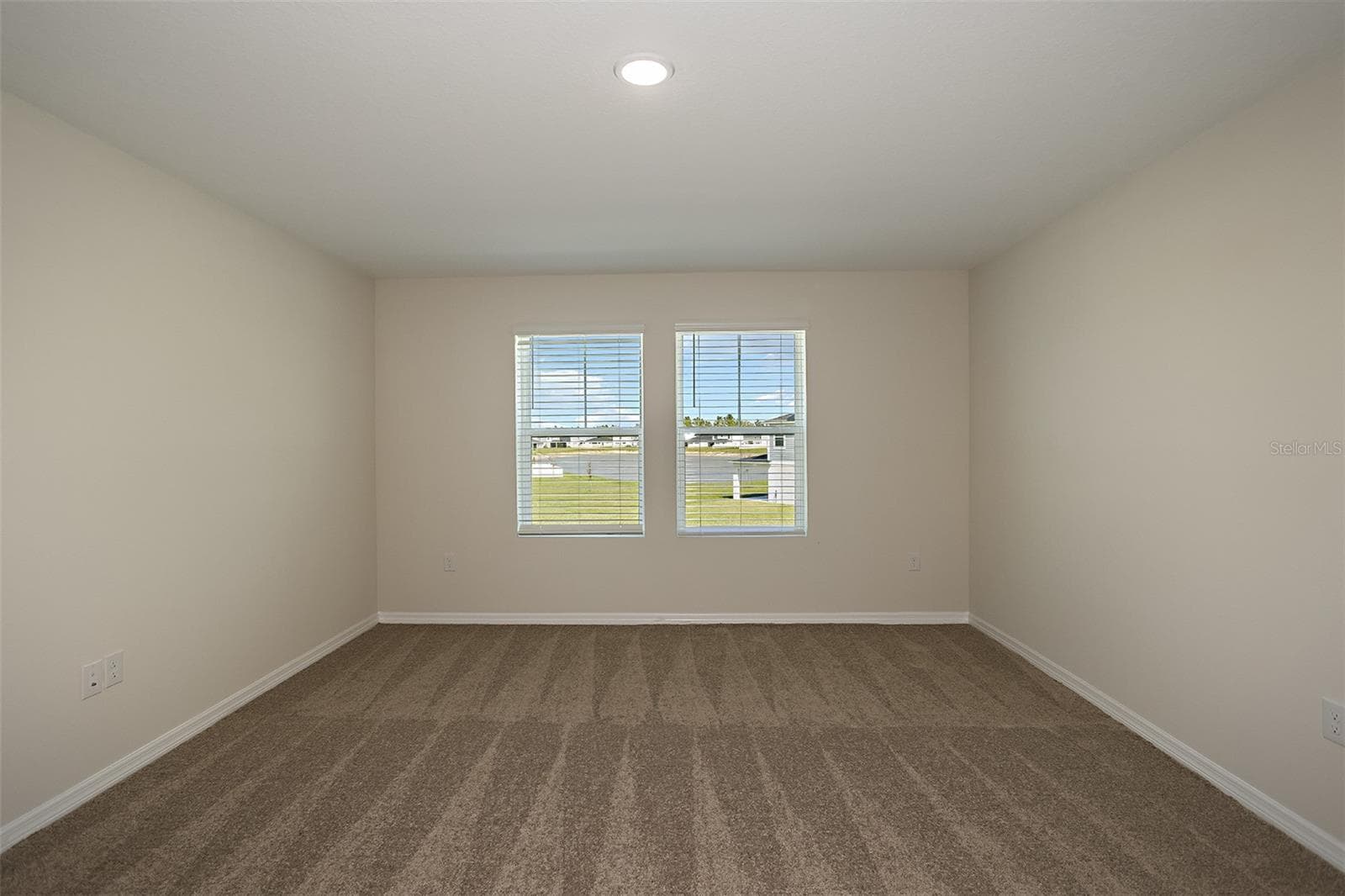 15261 Maude Landing Loop photo 4