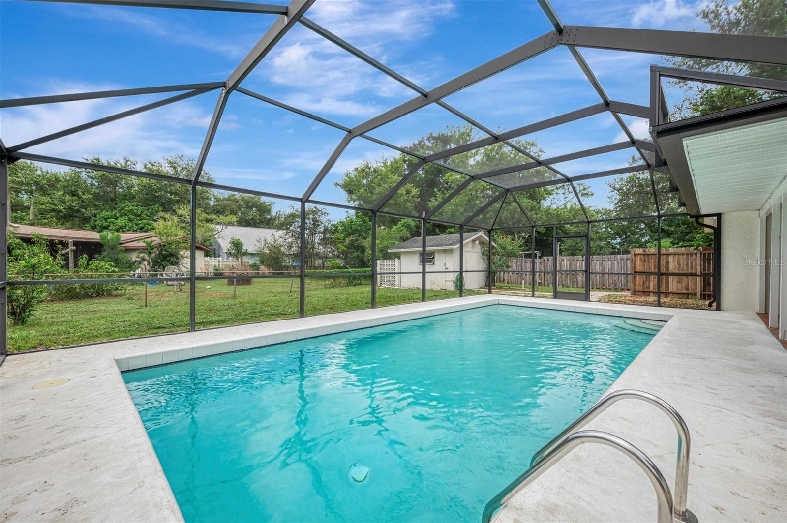3727 Prado Dr photo 2