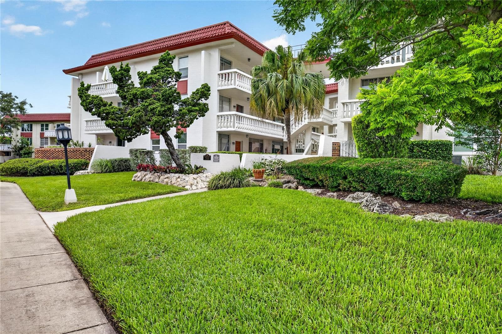 2623 Seville Blvd #207 photo 2