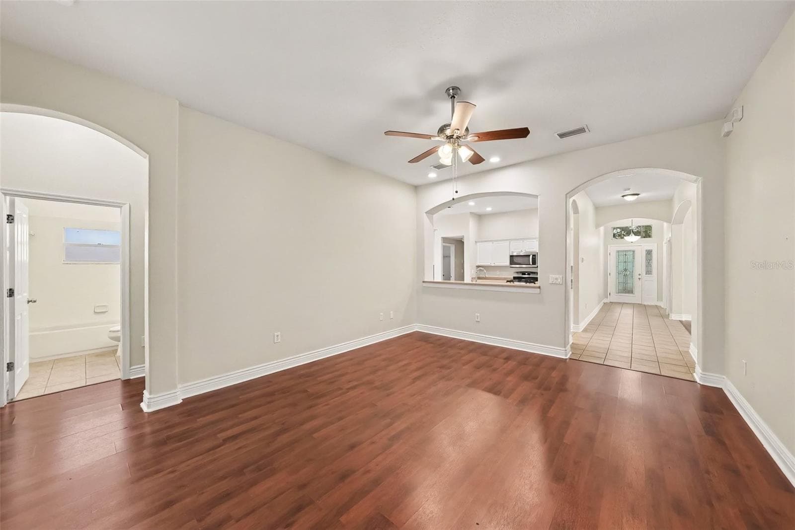 16312 Bridgecrossing Dr photo 2
