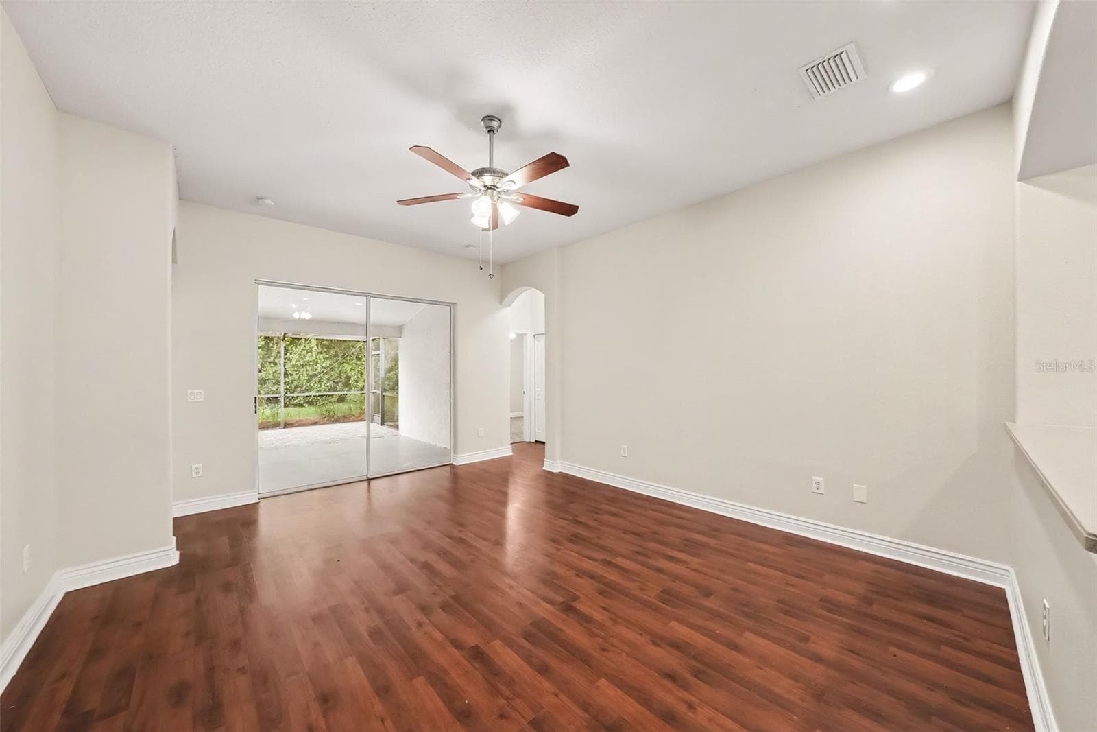 16312 Bridgecrossing Dr photo 3