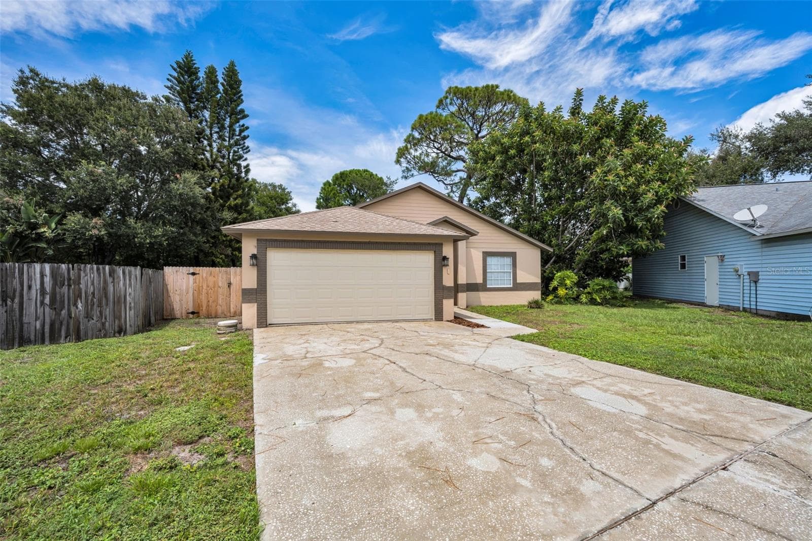 1874 Feather Tree Cir photo 4