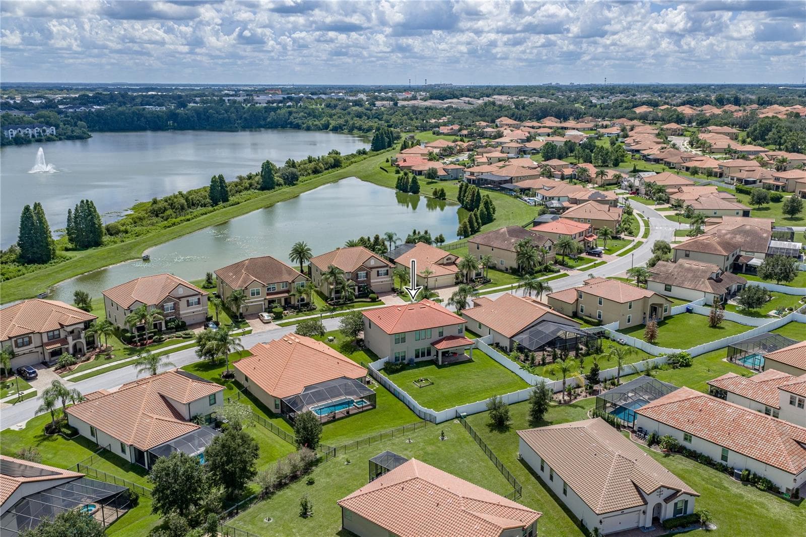 1902 Via Lago Dr photo 4