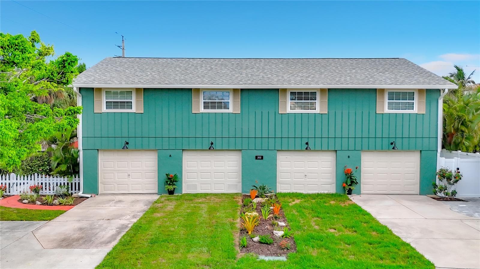 202 Peacock  Unit B Ln #B