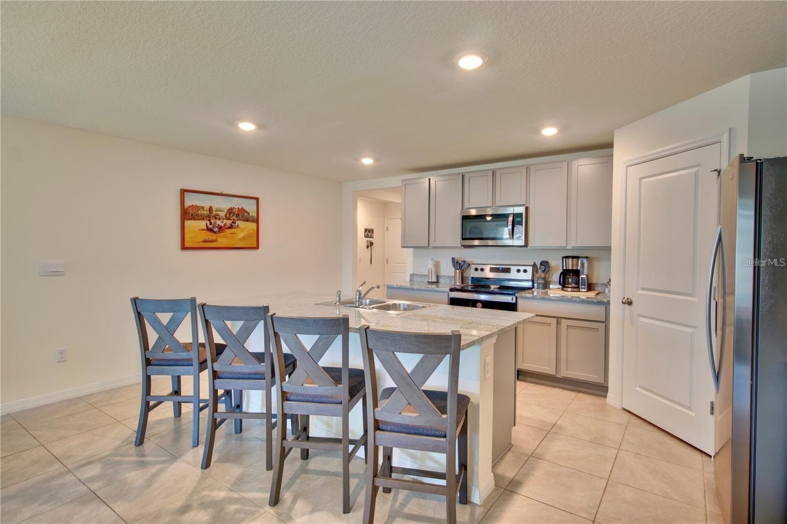 35712 Doveland Dr photo 3