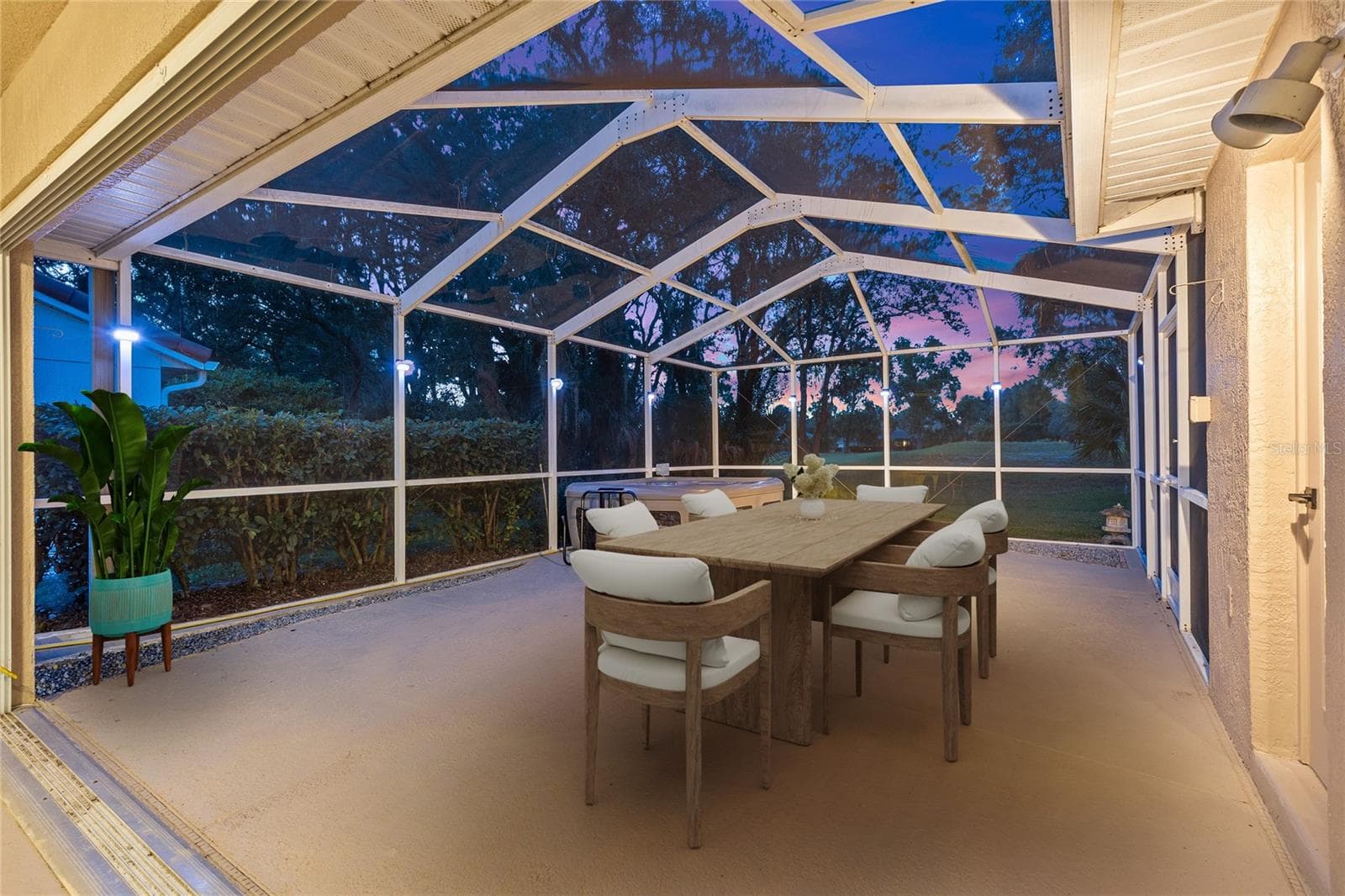 9387 French Quarters Cir photo 3