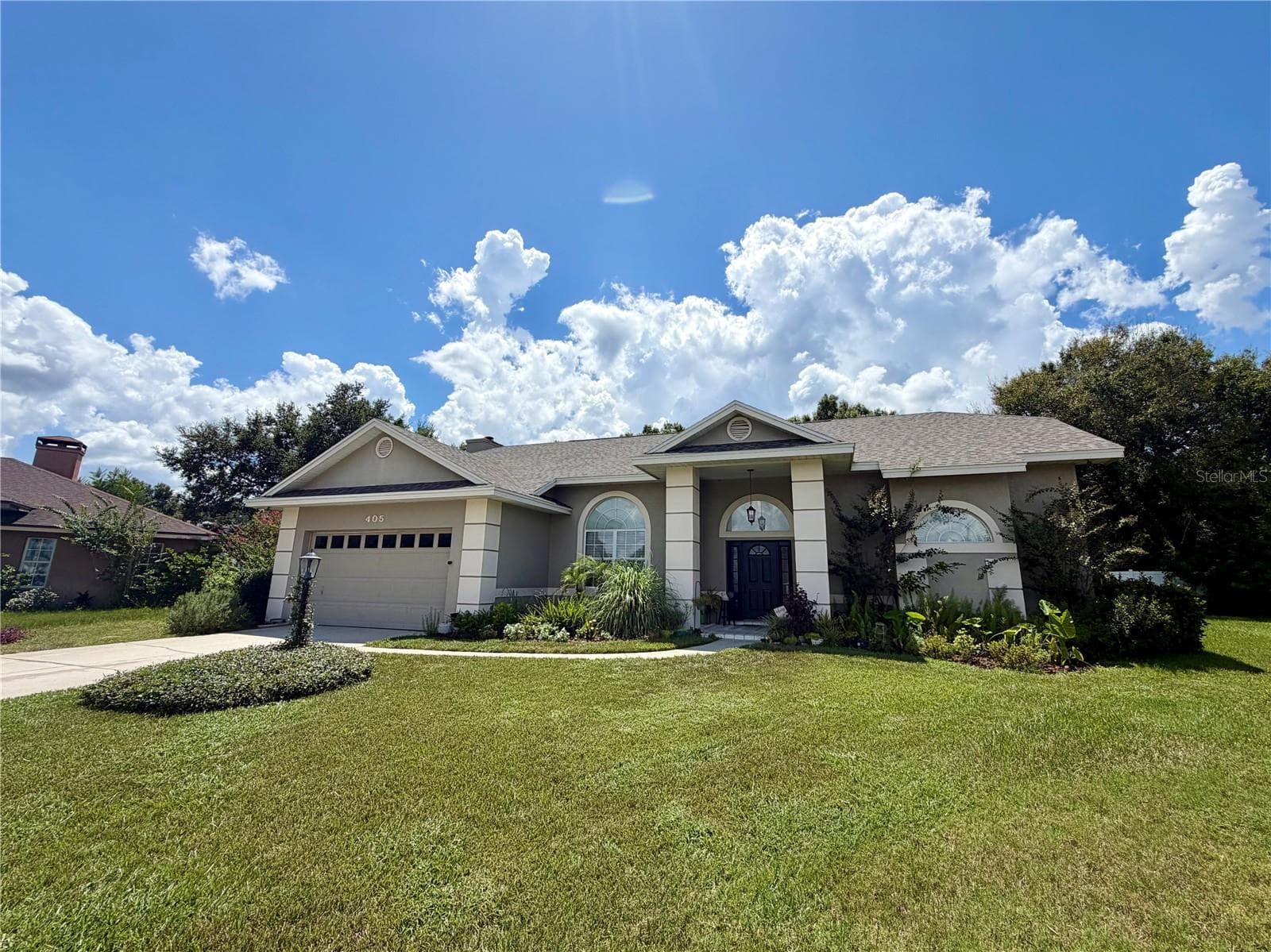 405 Valley CT photo 3