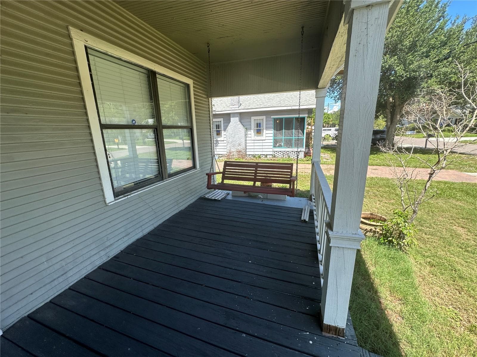 1308 E Frierson Ave photo 3