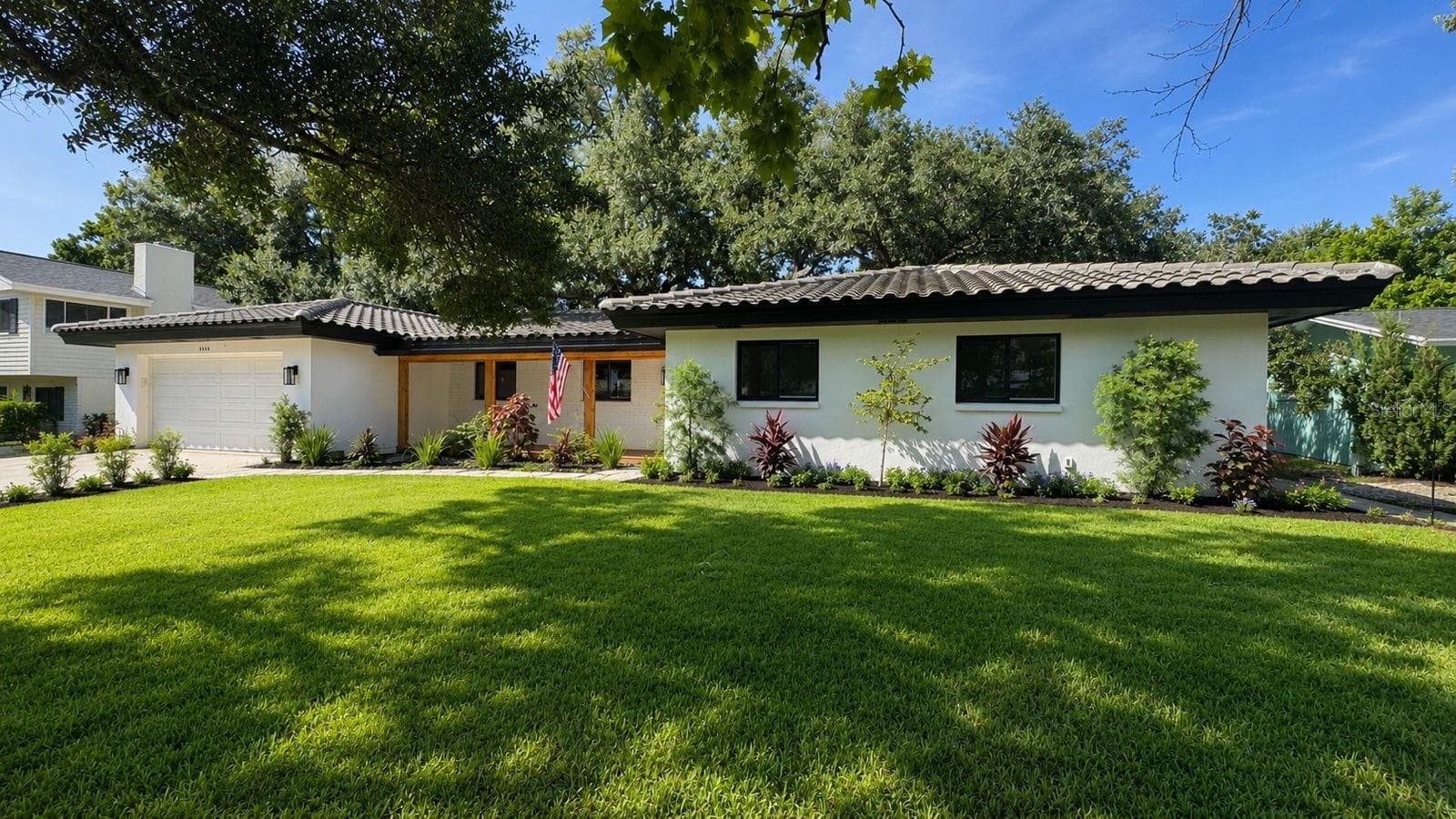 2218 Hennesen Dr photo 3