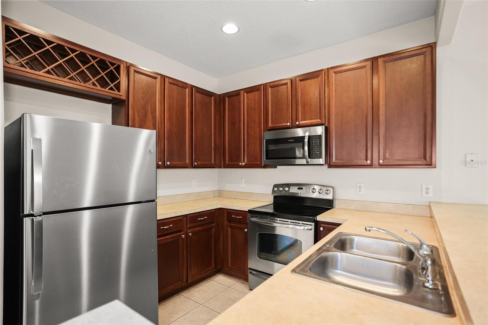 1516 Talisker Dr photo 4
