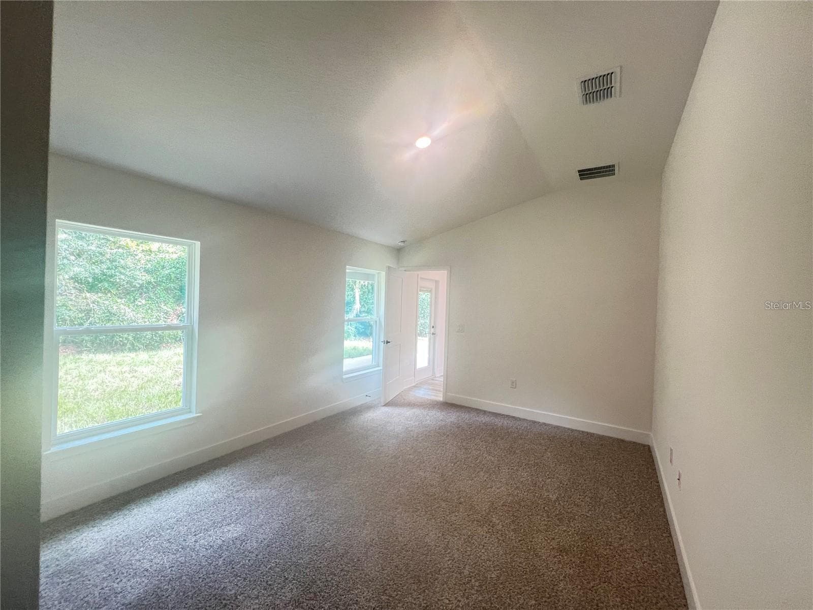 3635 Lindbergh St photo 4
