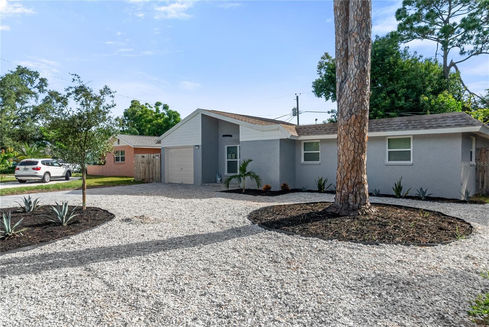 420 Melody Cir photo 4
