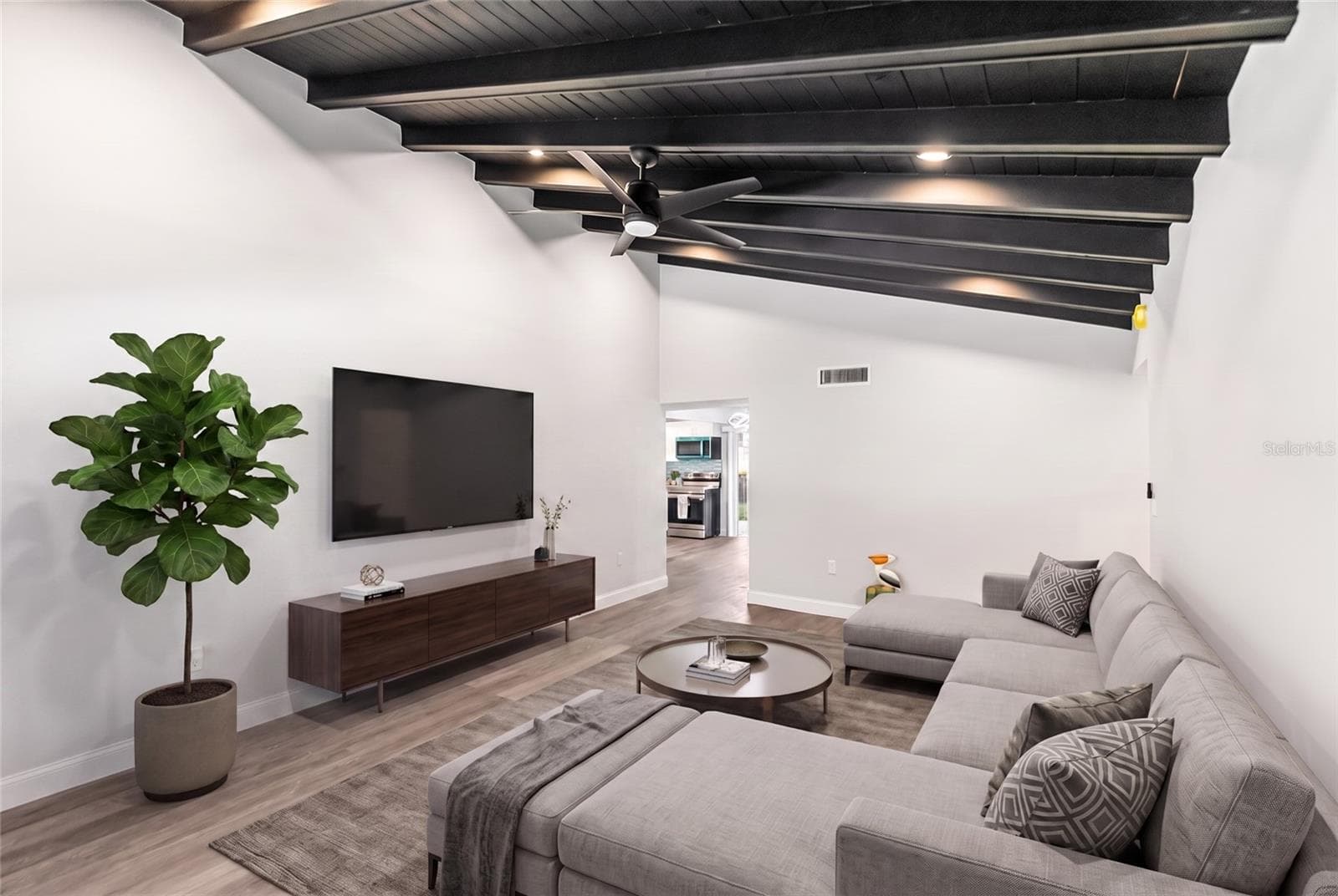 420 Melody Cir photo 5