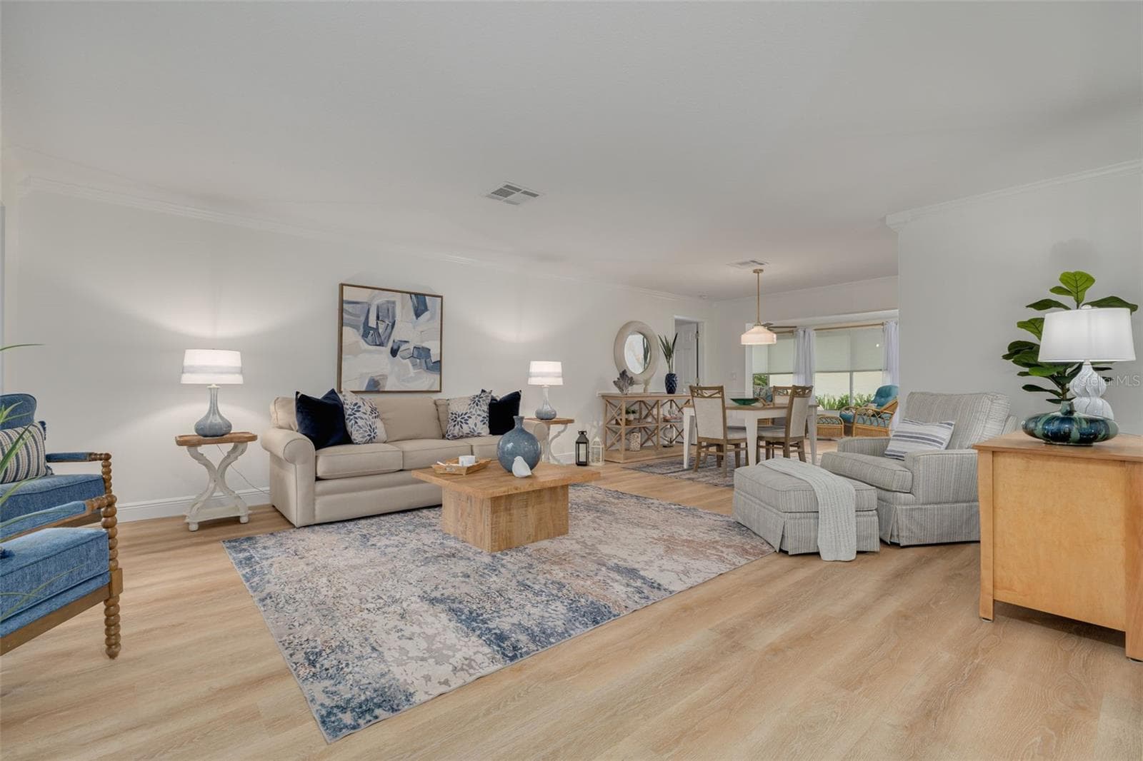 3558 Oak Lake Dr photo 3