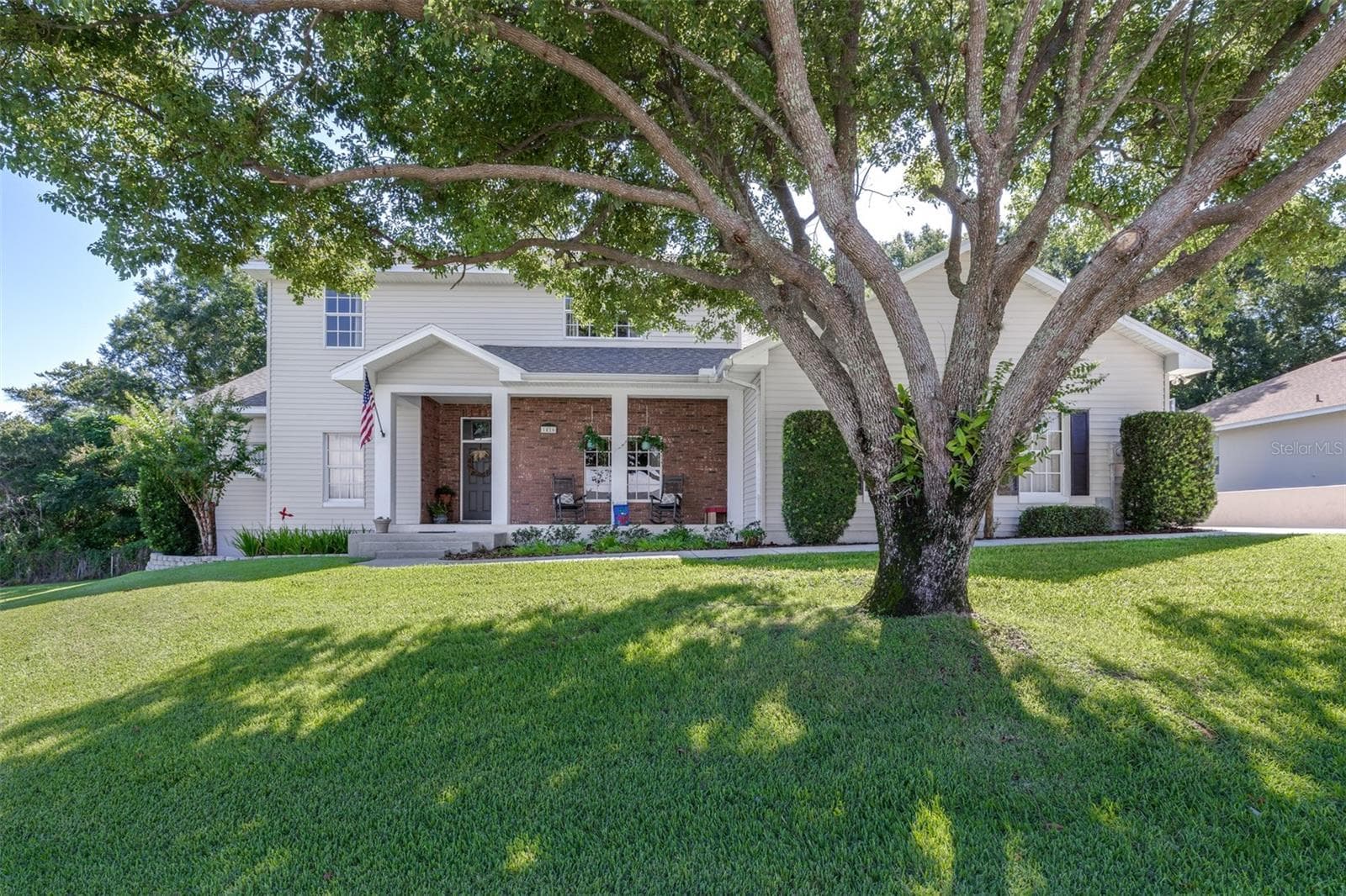 1016 S Lake Mariam Dr photo 2