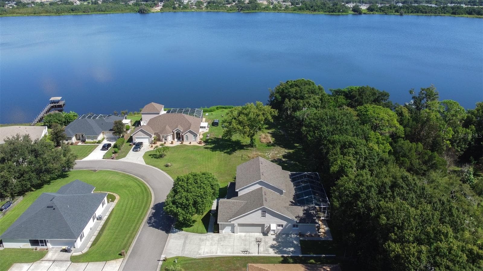 1016 S Lake Mariam Dr photo 4