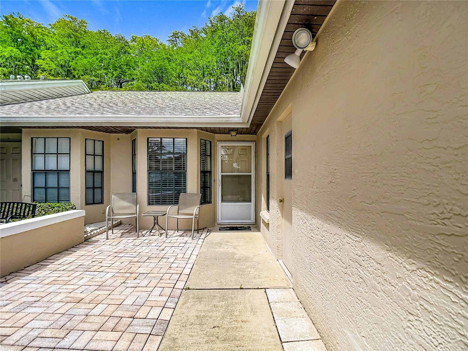 13227 Molitor CT photo 4