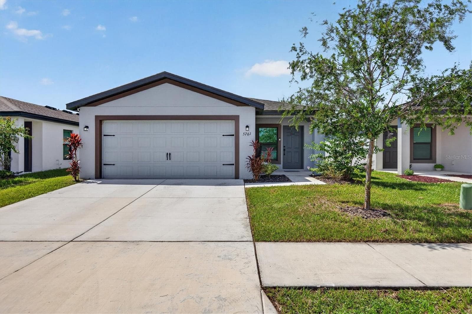 5761 Helmsman CT photo 2