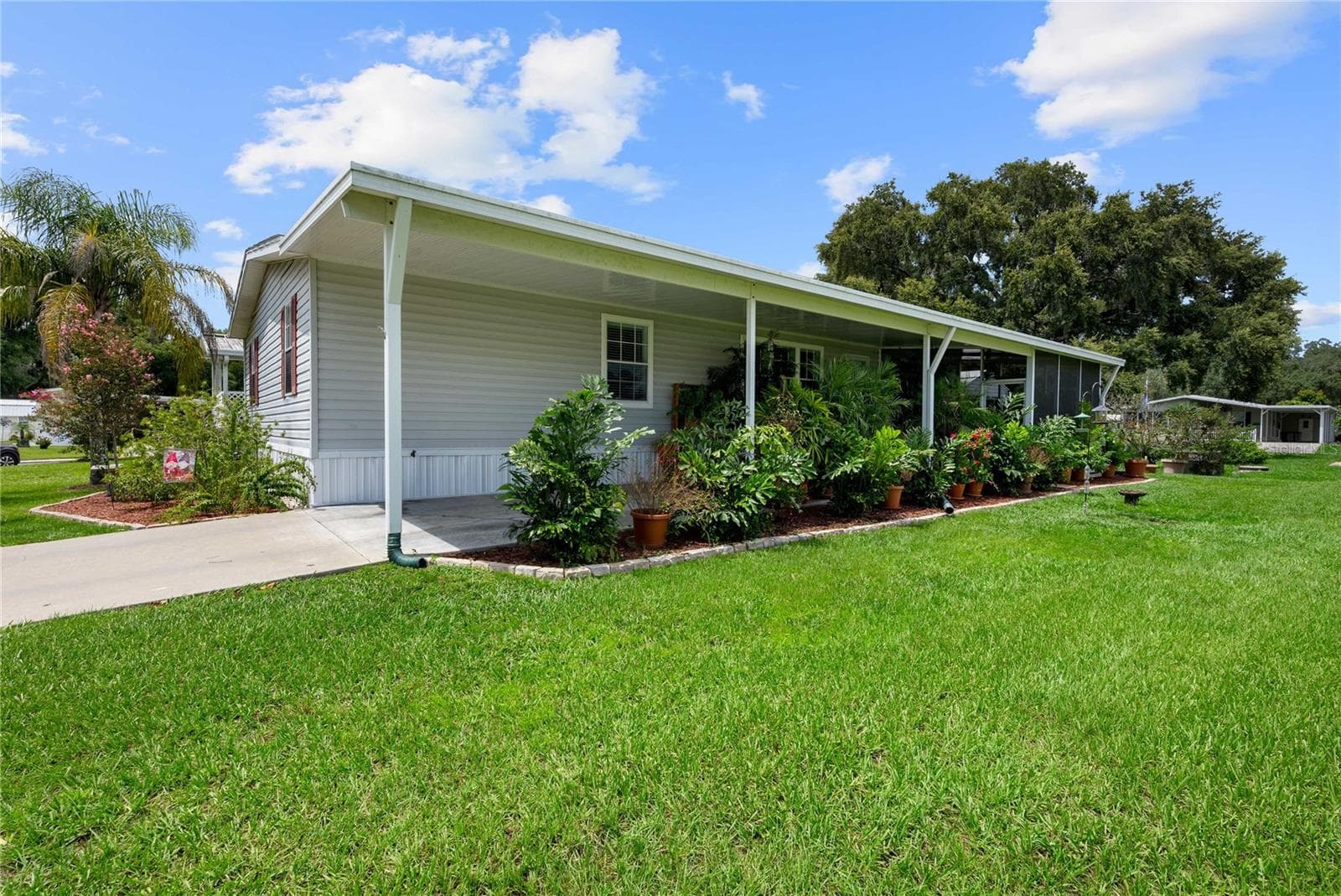 38417 Monet Dr photo 3