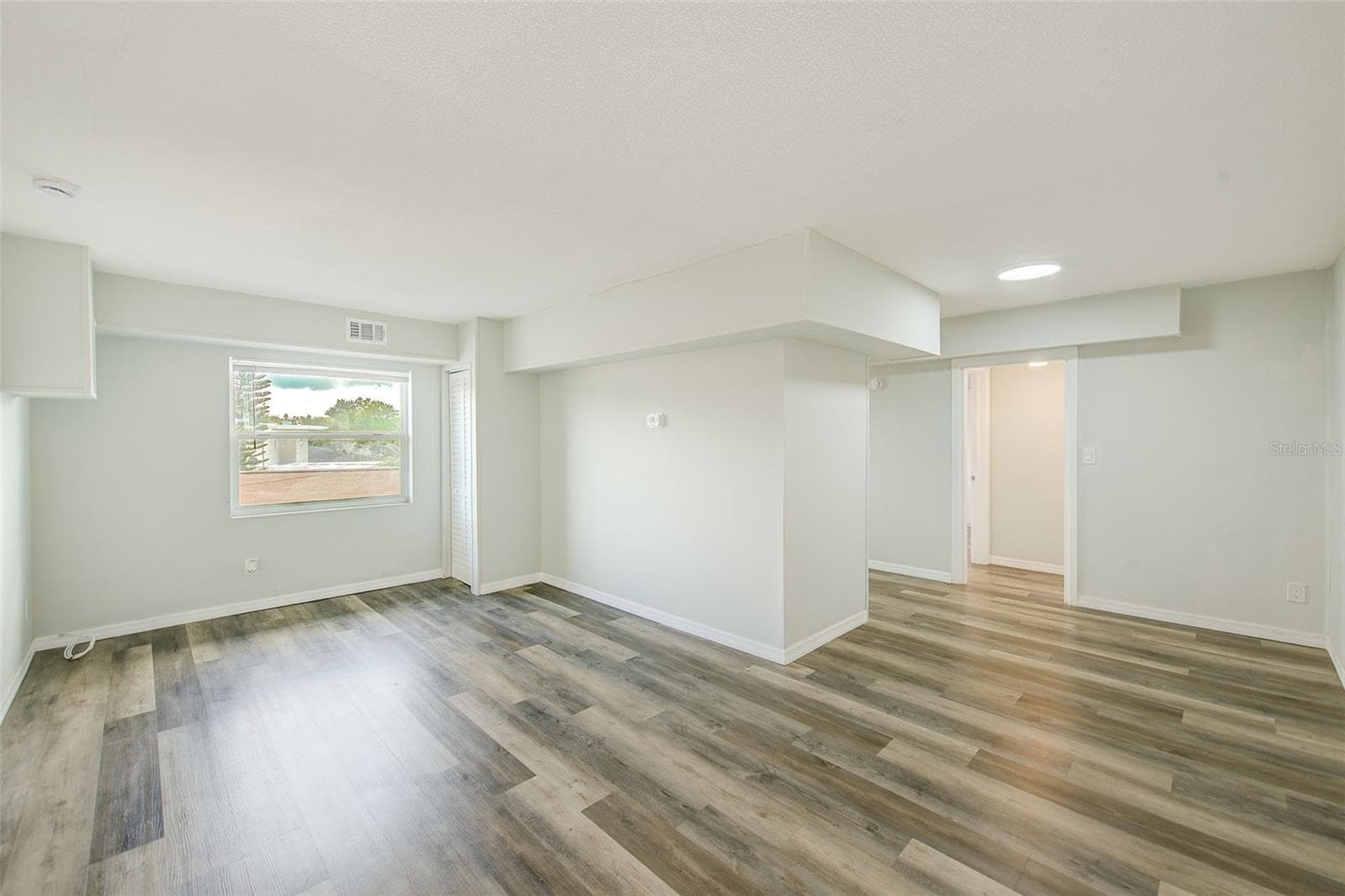 1259 Franklin St photo 3
