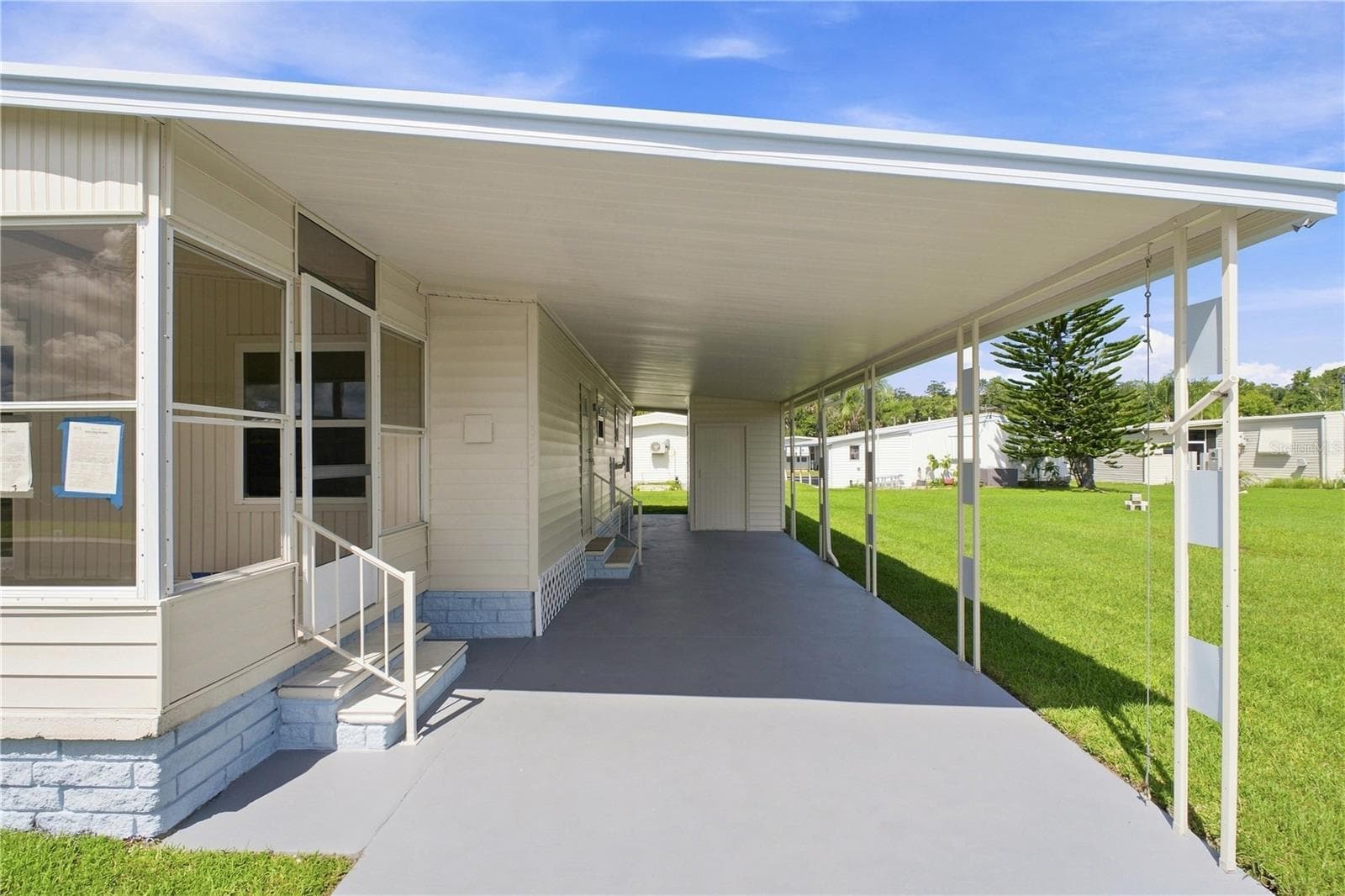 10913 Justice Dr photo 3