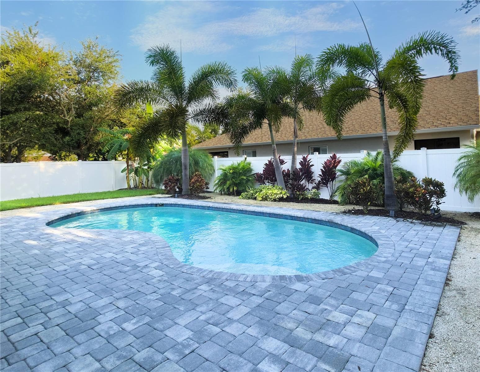 3328 70th CT E photo 4