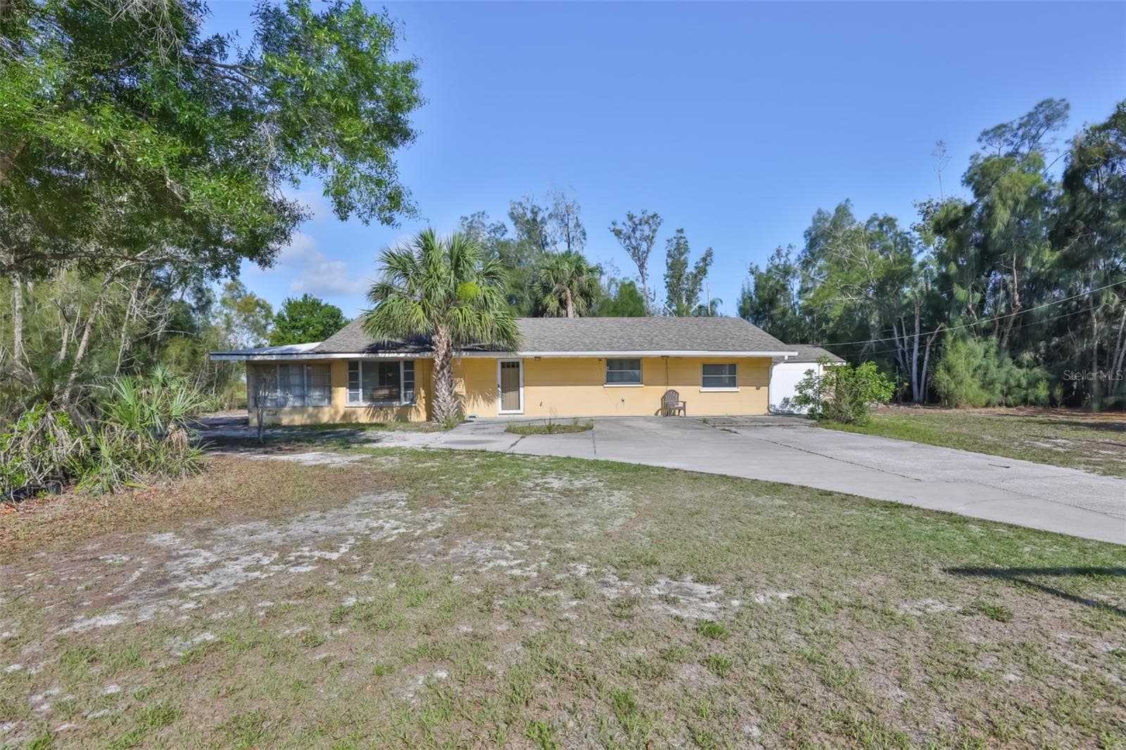 14451 Highland Rd photo 3