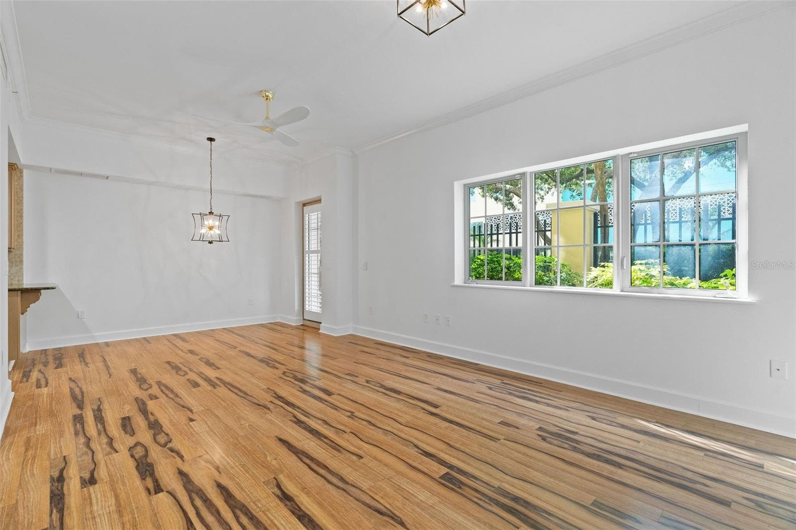 300 Beach Dr NE #309 photo 5