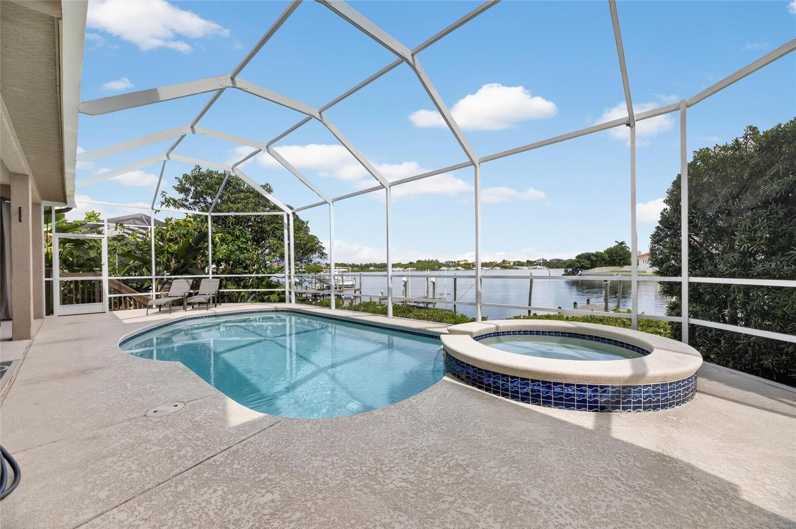 1231 Acappella Ln photo 3
