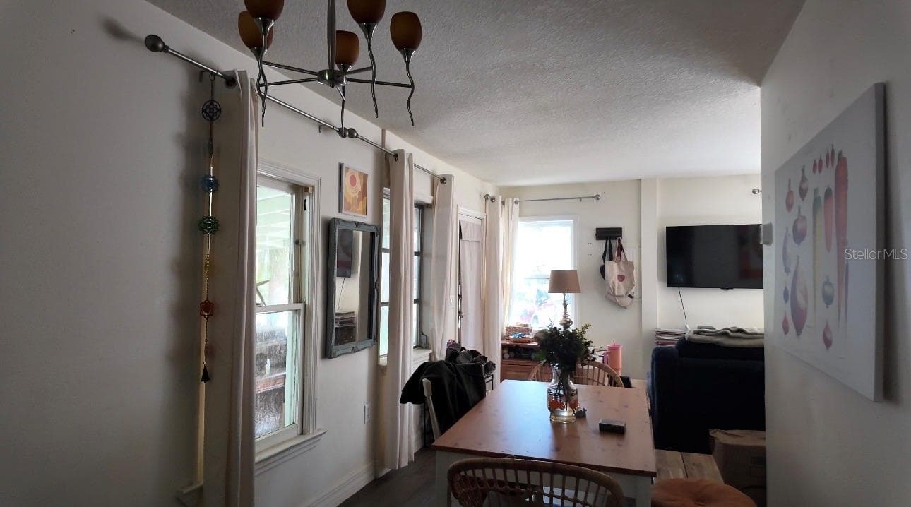 1121 Orange Ave photo 5