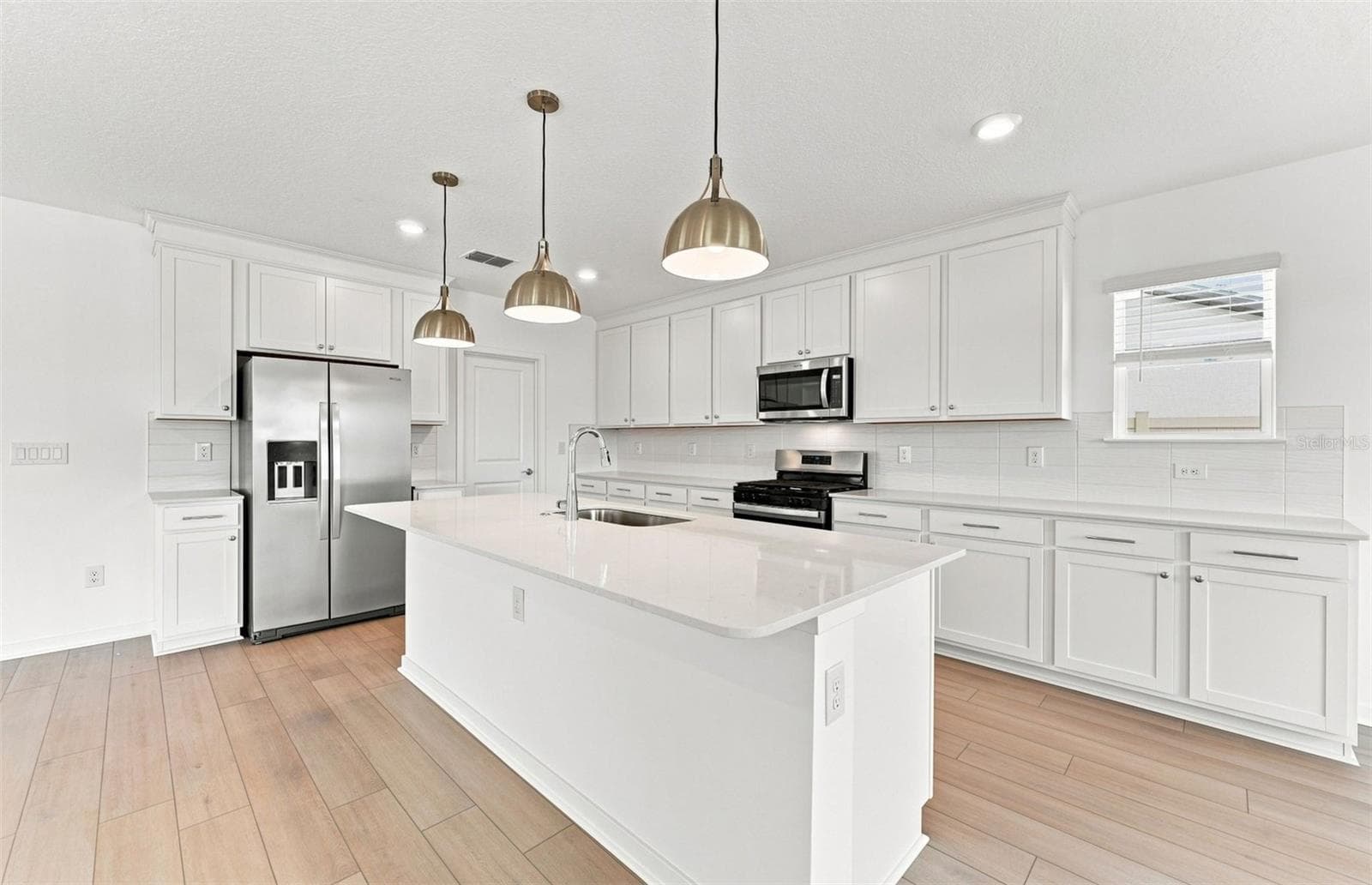 36790 Kistna Dr photo 3