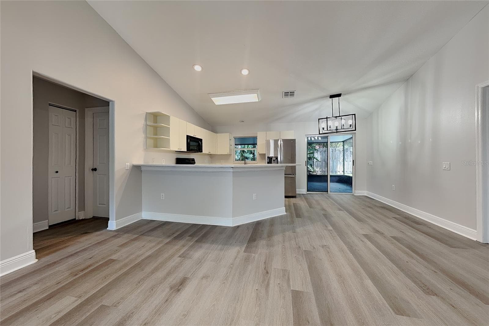 4840 Timber Way photo 4