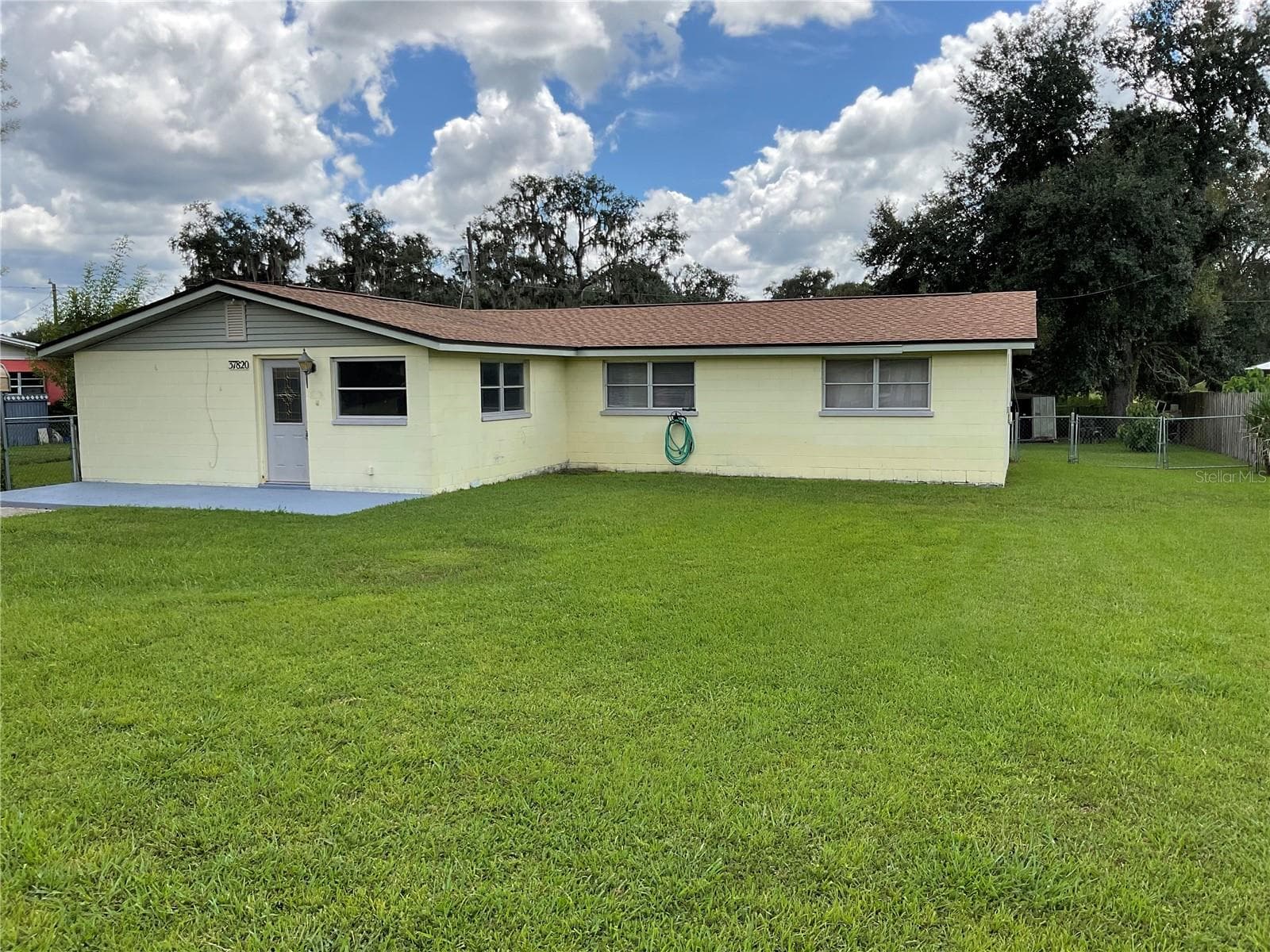 37820 Crystal Way photo 2