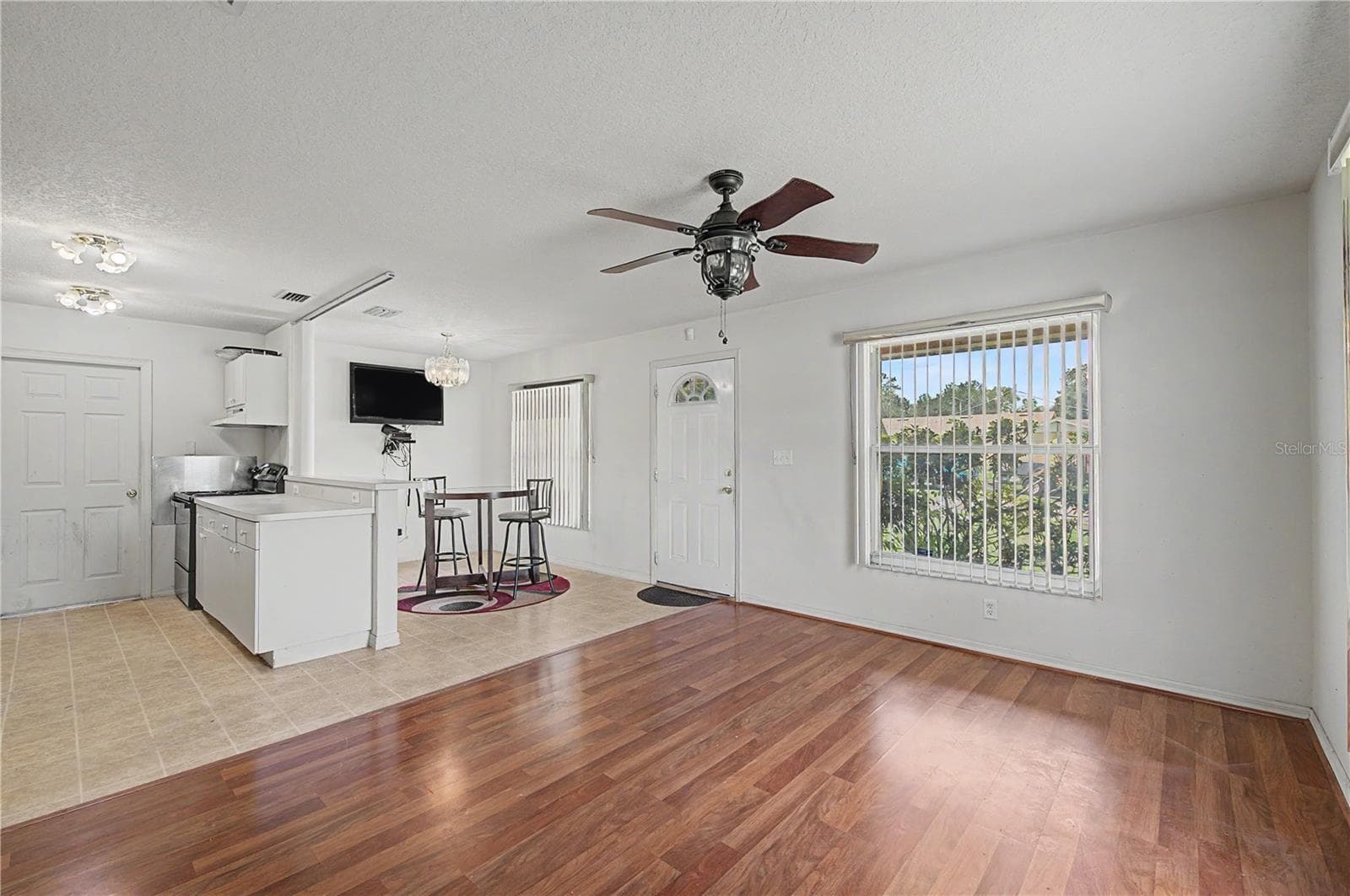 2423 E Okara Rd photo 4