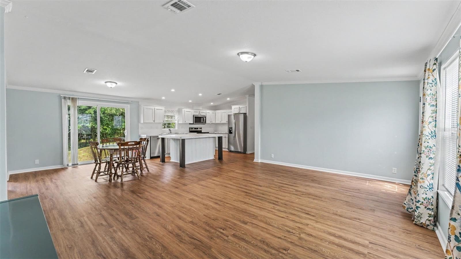 1315 Windsong Dr photo 4