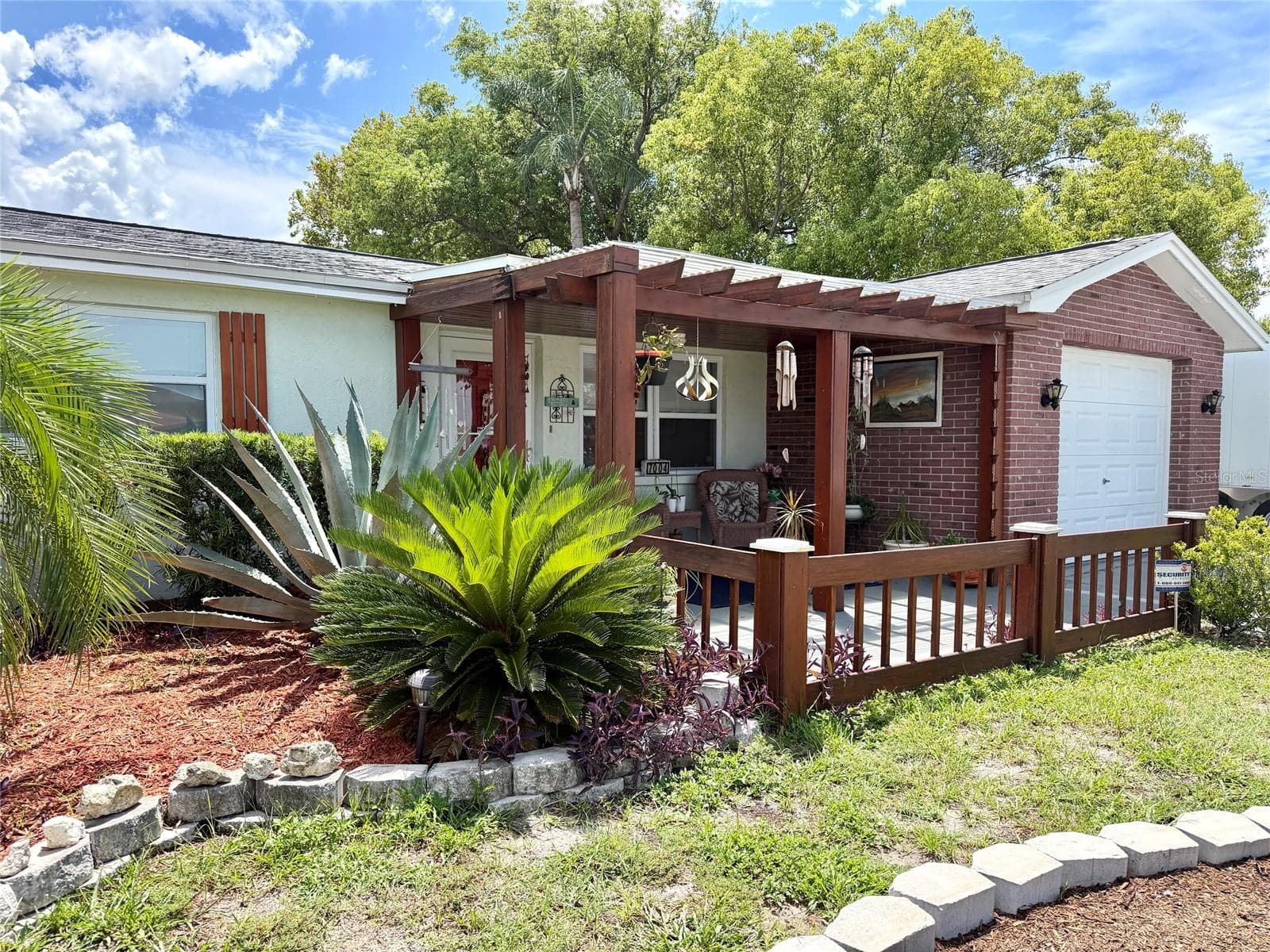 7004 Rockwood Dr photo 3