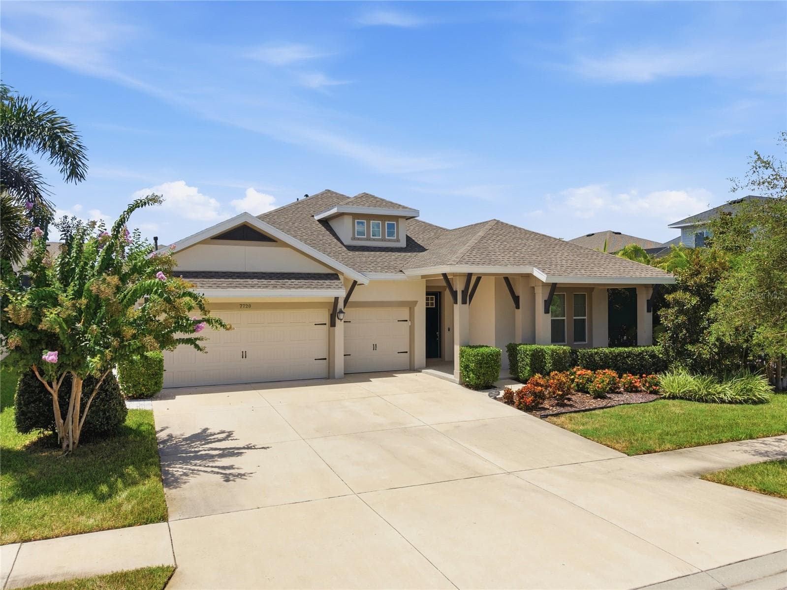 7720 Paradiso Dr photo 2