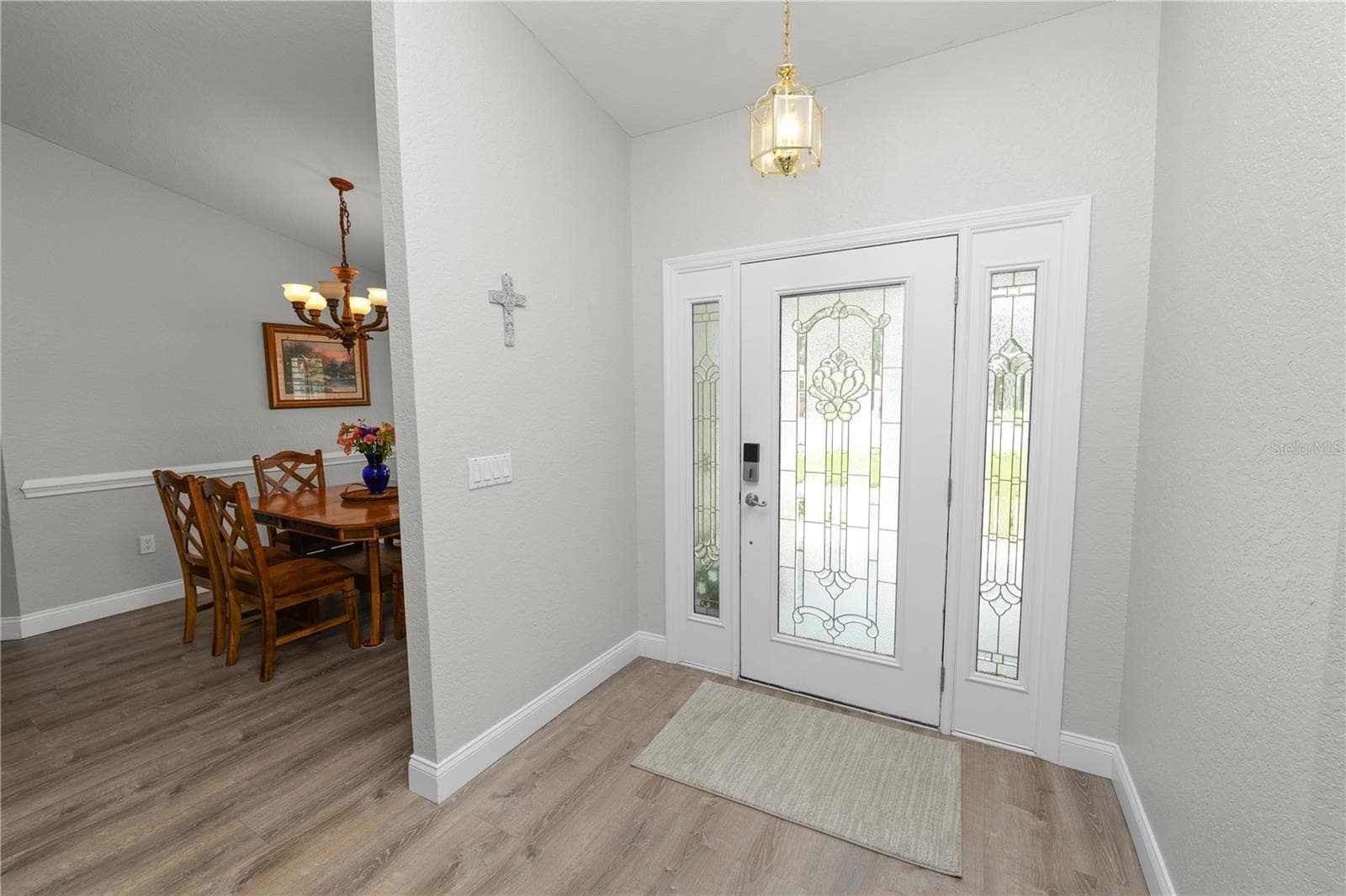 1564 Norwick Way photo 5