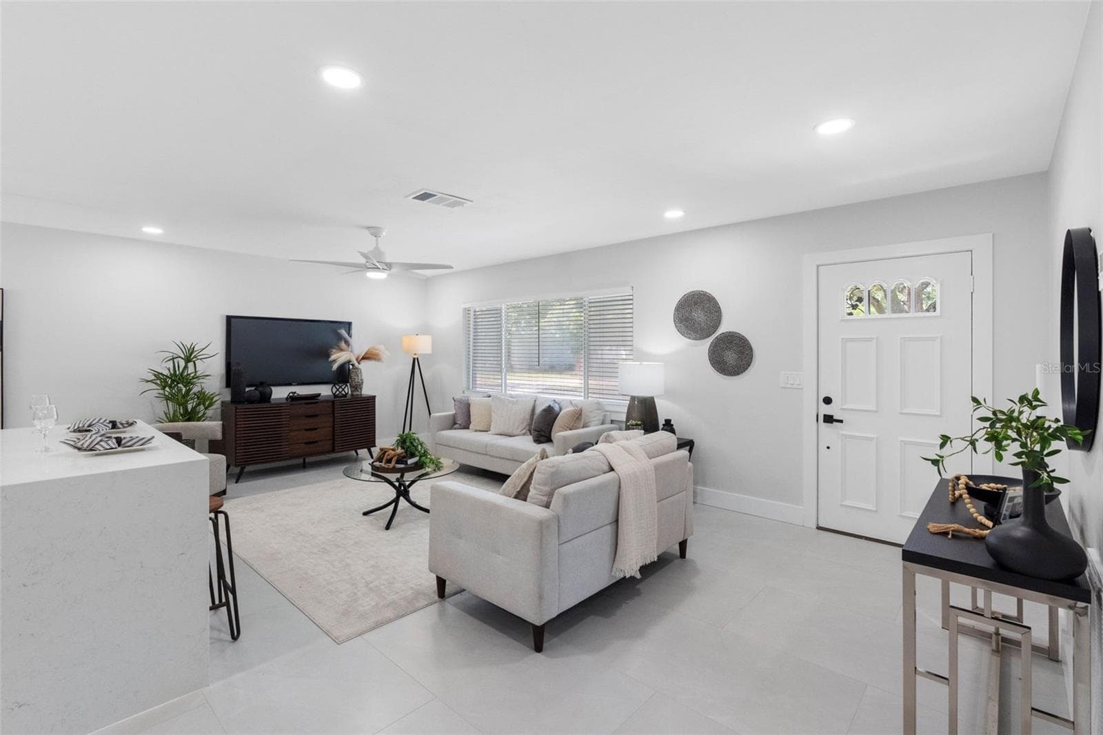 1601 Hardwood Dr photo 5