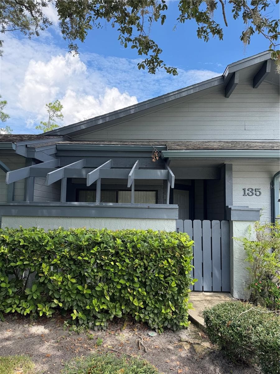 135 Pinewinds Blvd