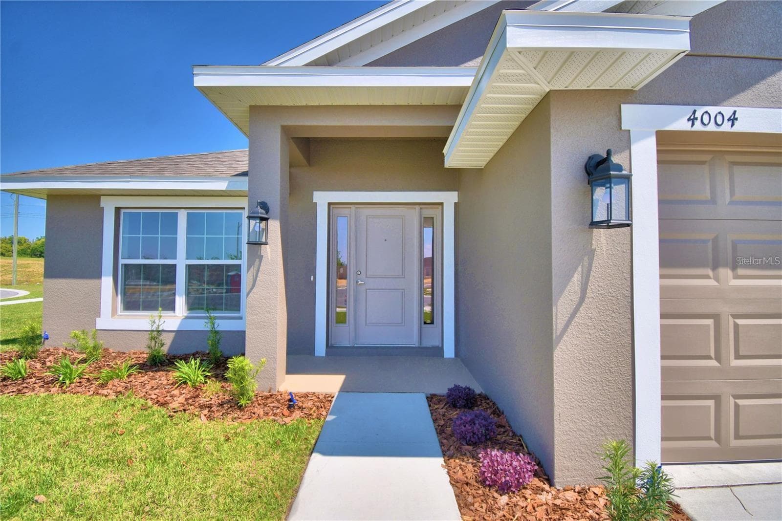 3524 Grumman Ln photo 2