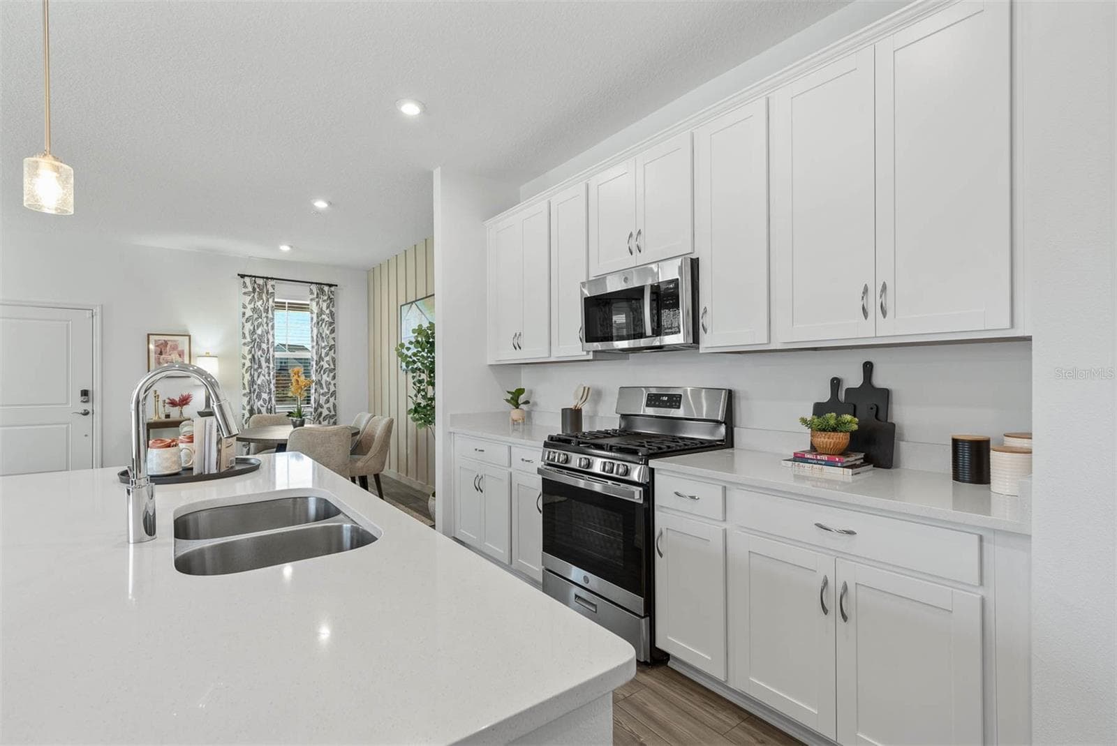 5517 Compass Rose Way photo 3