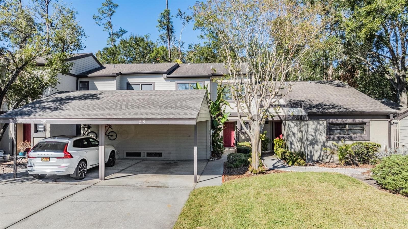 215 Woods Landing Trl photo 2