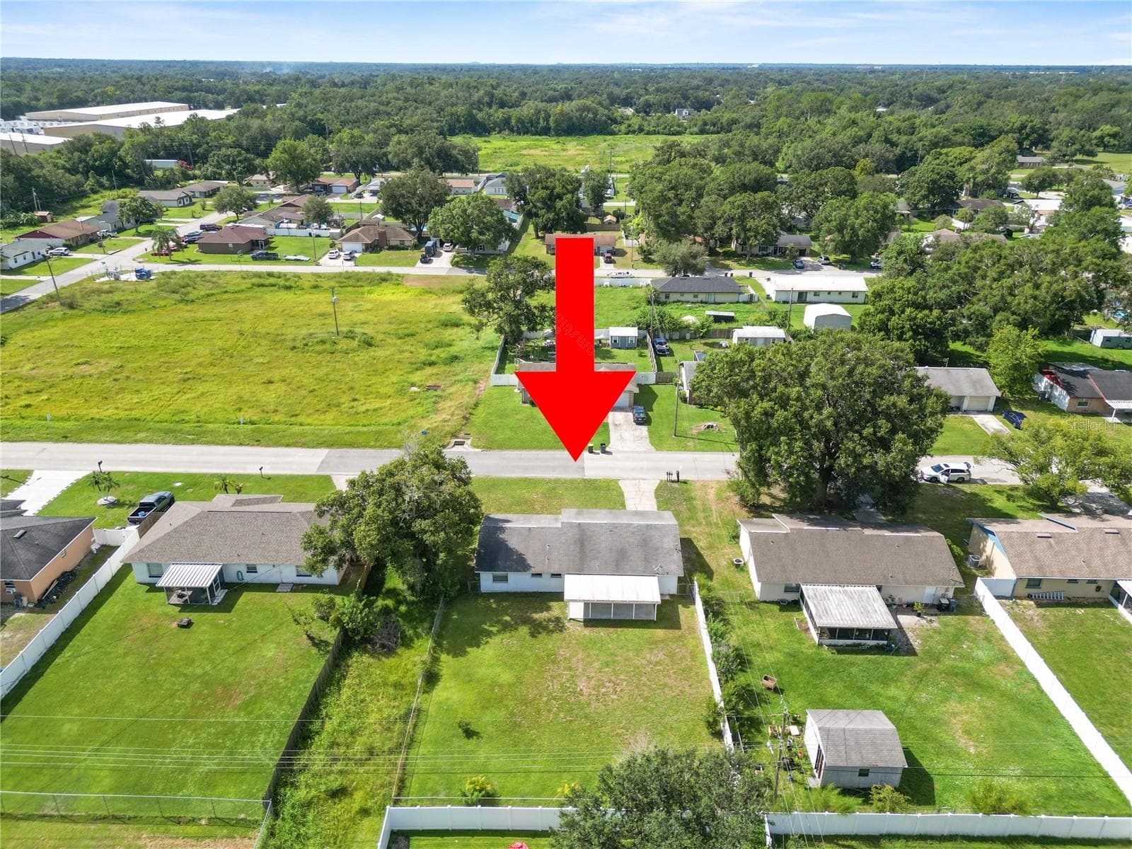 2912 Woodcrest Ln photo 2