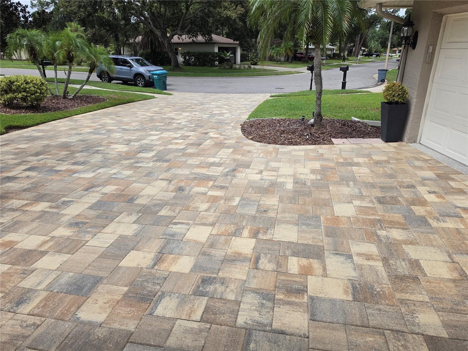 3553 Fairway Forest Dr photo 5